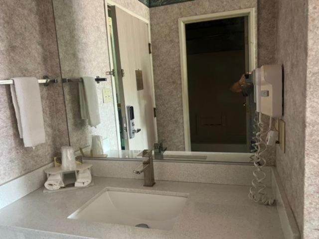 Garden Inn New Castle Екстериор снимка