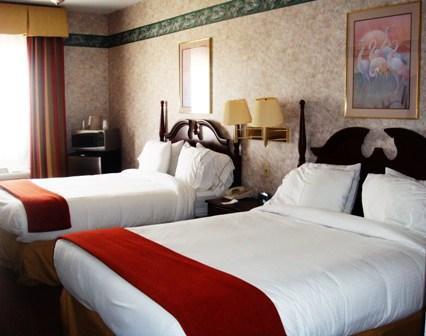 Garden Inn New Castle Стая снимка